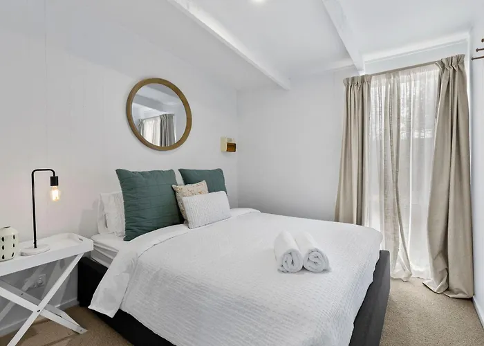 The Cottage- Pet Friendly, Golf, Ocean And River!